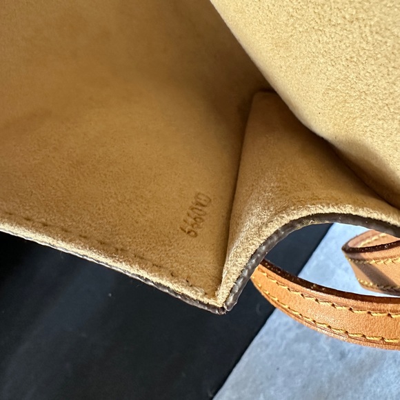 Authentic Louis Vuitton Pochette Twin PM - Picture 9 of 14